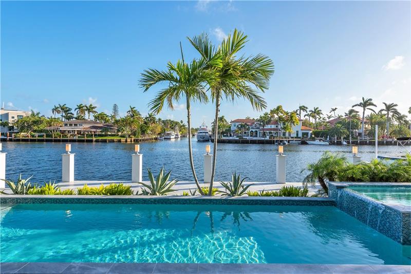 2116 Sunrise Key Blvd