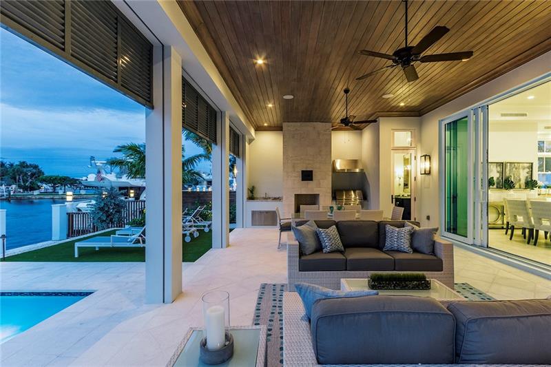 19 Isla Bahia Dr