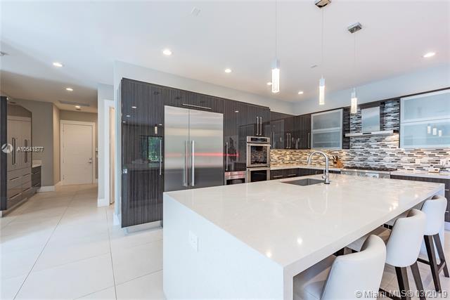 12562 Grand Oaks Dr