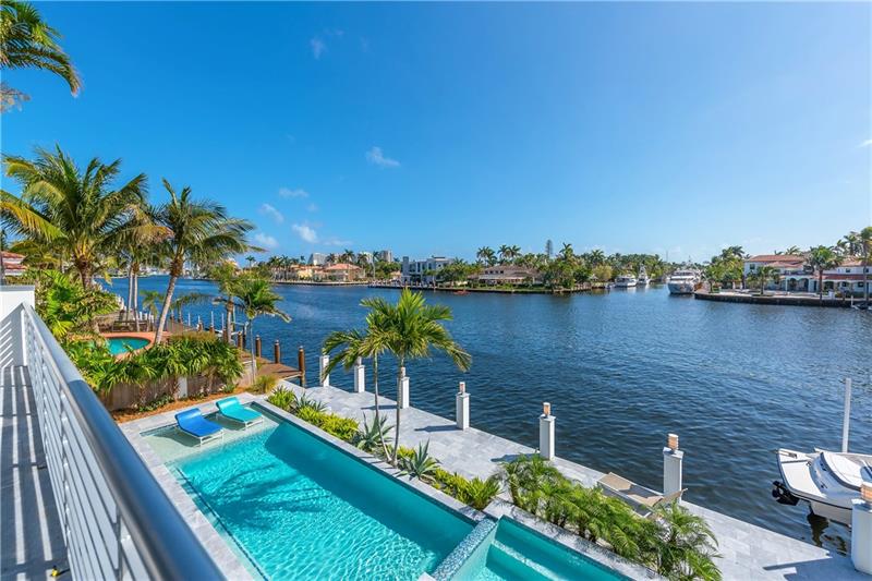 2116 Sunrise Key Blvd