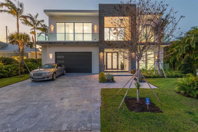 2707 Sea Island Dr