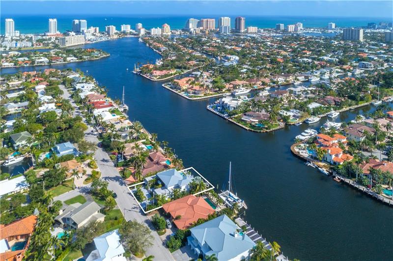 2116 Sunrise Key Blvd
