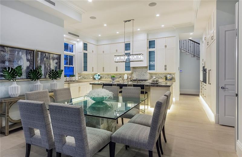 19 Isla Bahia Dr