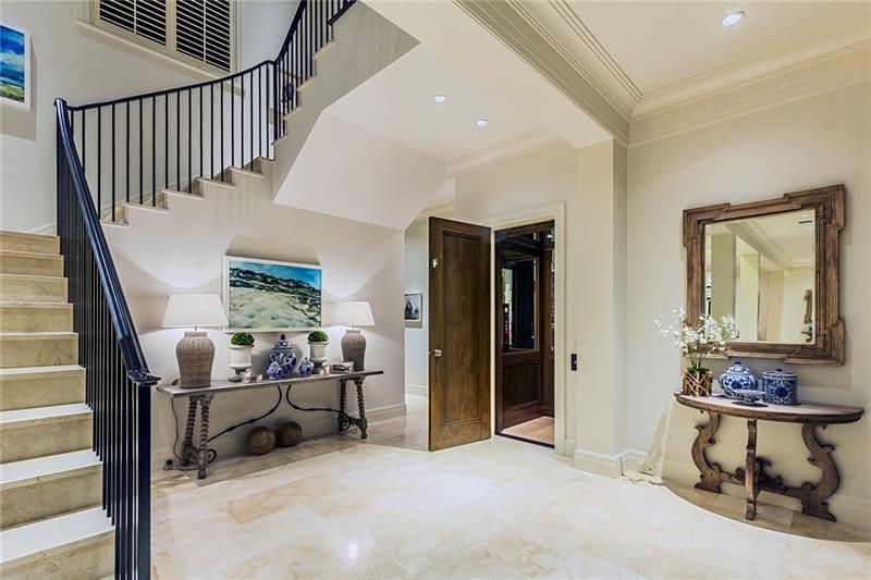623 Middle River Dr