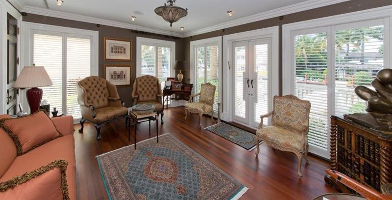 315 Royal Plaza Dr