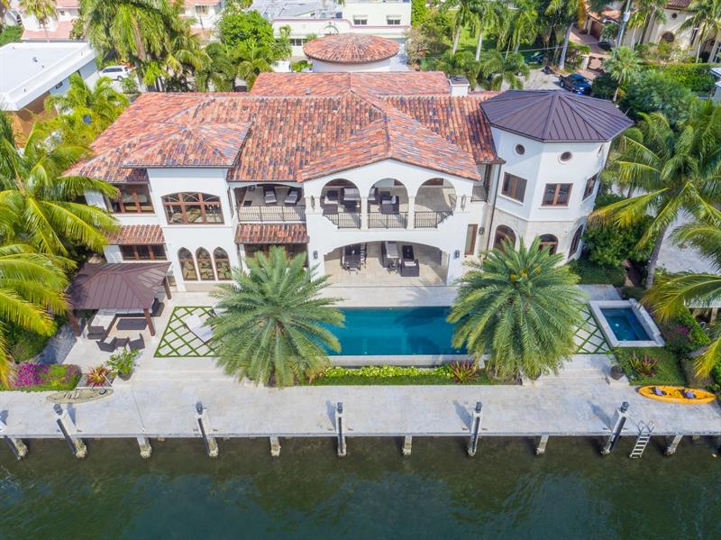 821 Solar Isle Dr