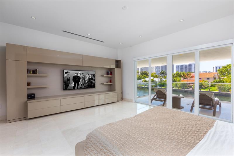 431 ALAMANDA DRIVE