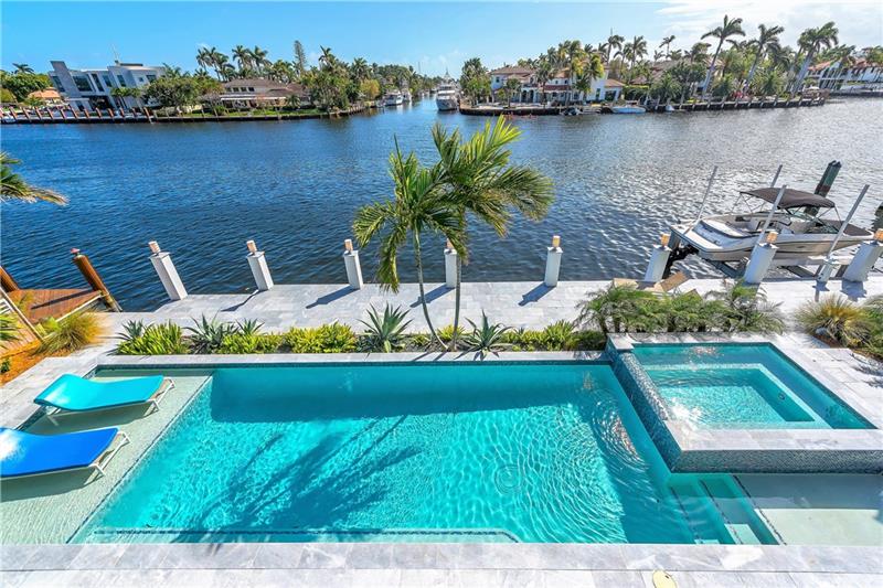 2116 Sunrise Key Blvd