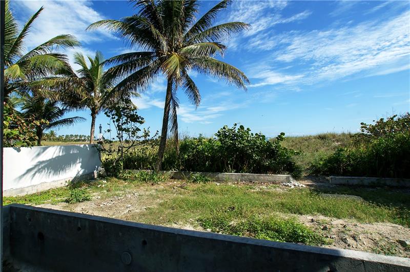 2004 Bay Dr
