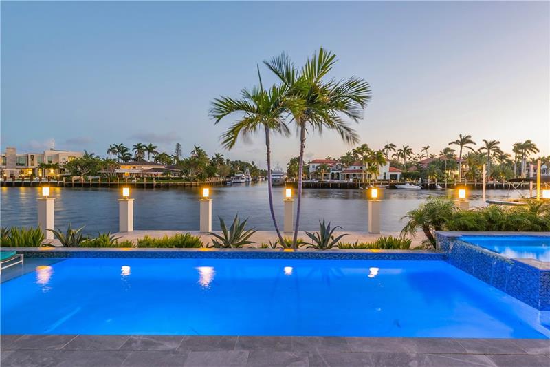 2116 Sunrise Key Blvd