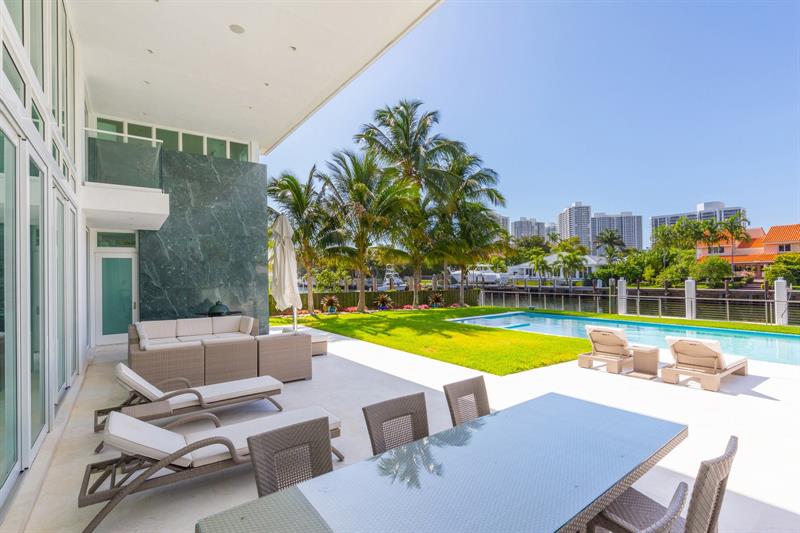 431 ALAMANDA DRIVE