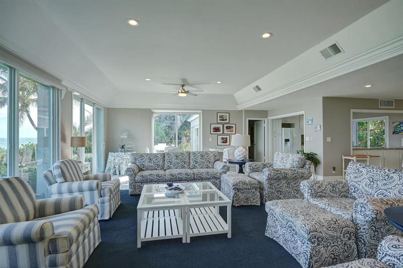 951 Hillsboro Mile