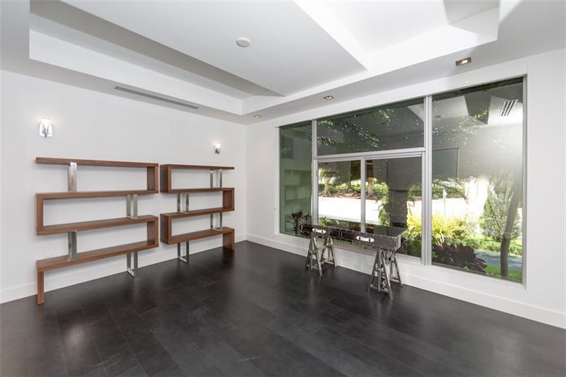 300 Royal Plaza Dr