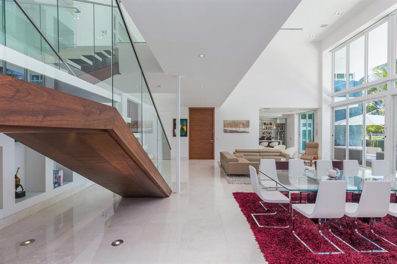 431 ALAMANDA DRIVE