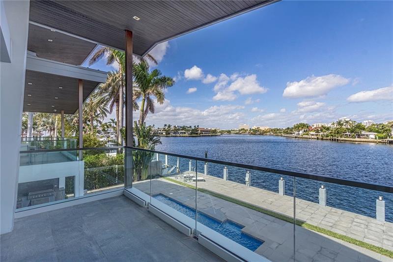 2417 Aqua Vista Blvd