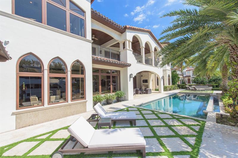 821 Solar Isle Dr