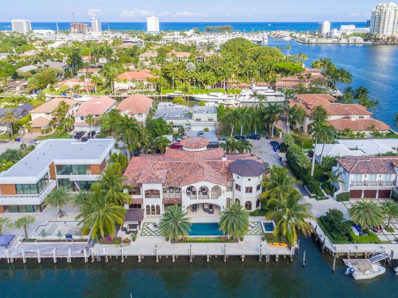 821 Solar Isle Dr