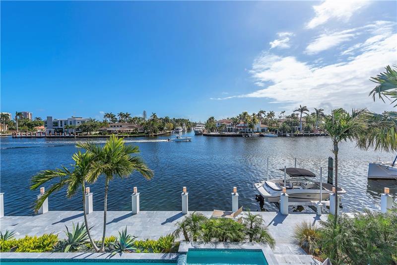 2116 Sunrise Key Blvd