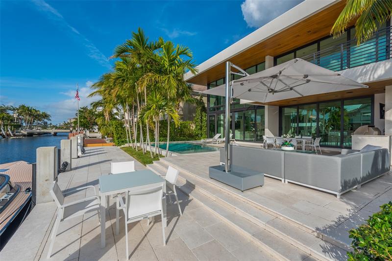603 Solar Isle Dr