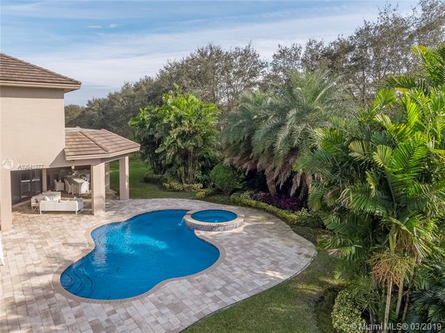 12562 Grand Oaks Dr