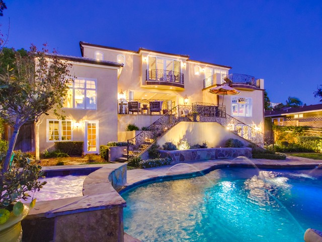 5912 Bellevue