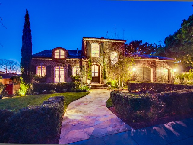 5912 Bellevue