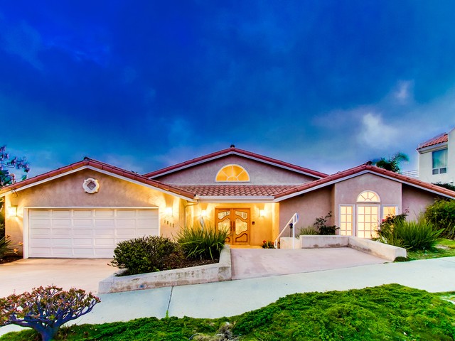 5852 La  Jolla Corona