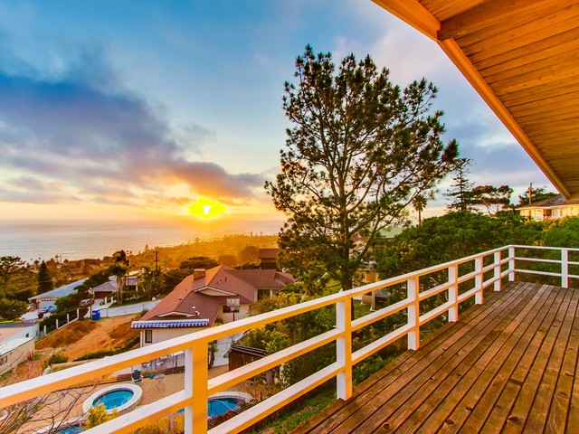 5852 La  Jolla Corona