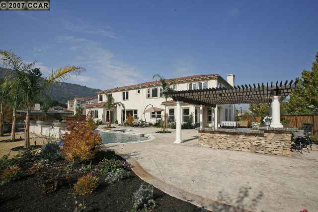 1116 Laguna Creek Lane