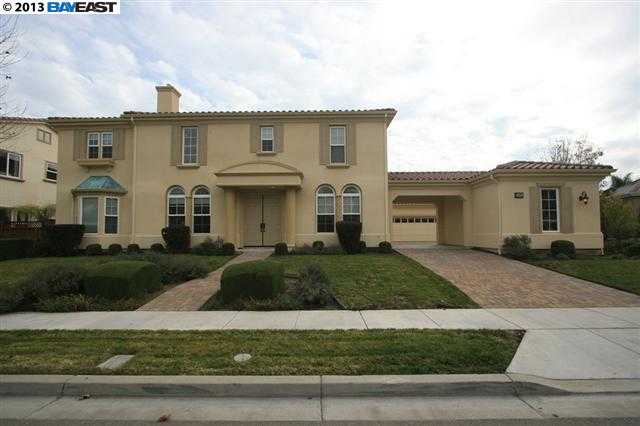 1080 Laguna Creek Ln