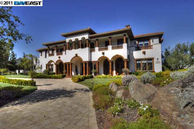 1225 Lozano Court