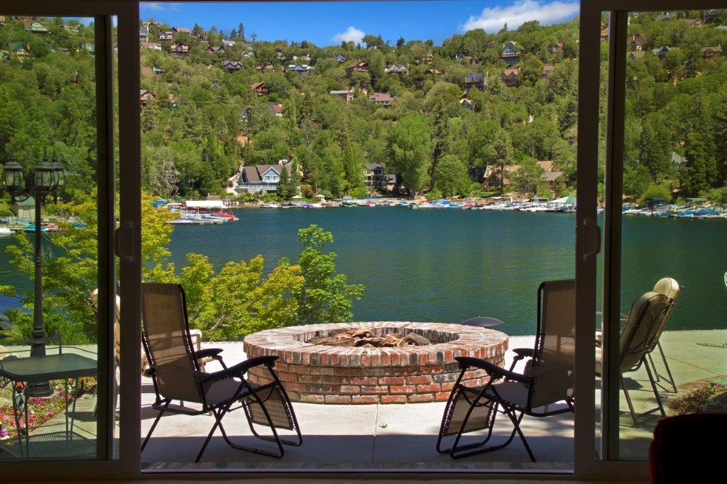 716 Oak Point