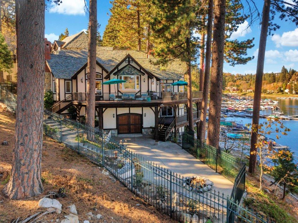 27463  Bay Shore (Represented Buyer & Seller)