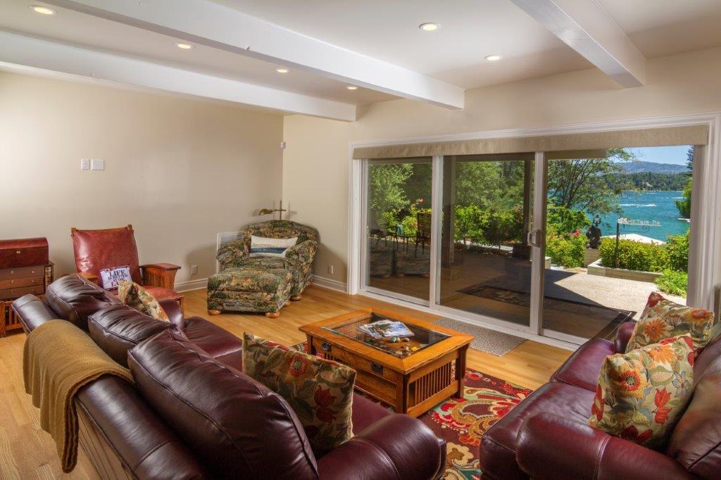 721 Oak Point (Represented Seller)