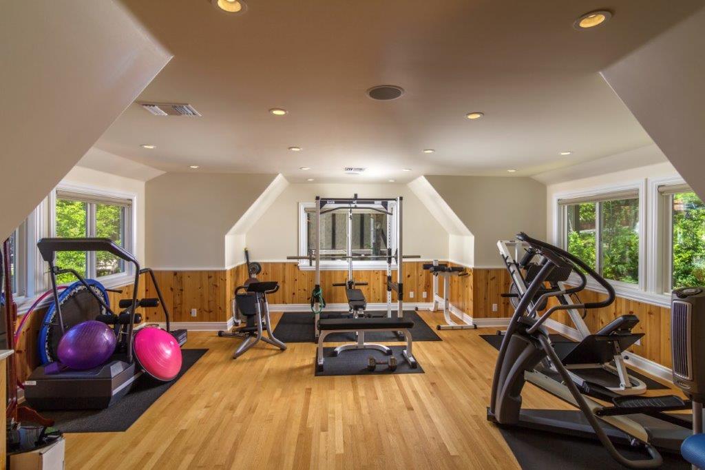 721 Oak Point (Represented Seller)