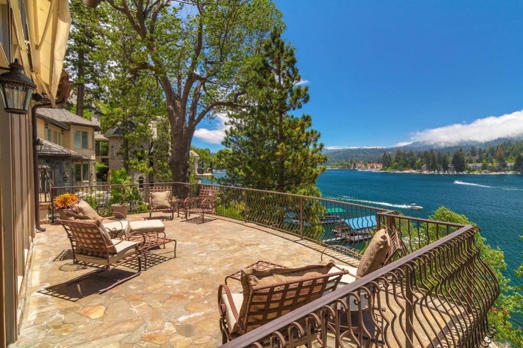27439 North Bay (Represented Buyer & Seller)