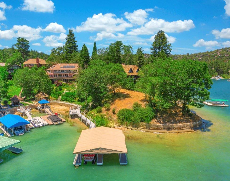 721 Oak Point (Represented Seller)