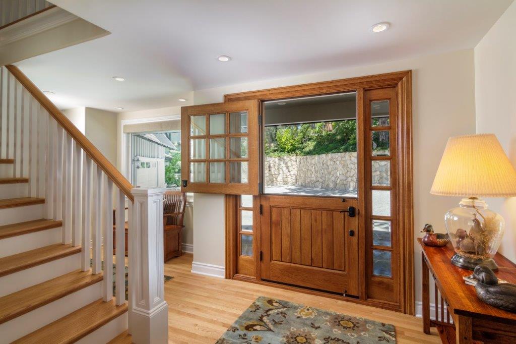 721 Oak Point (Represented Seller)