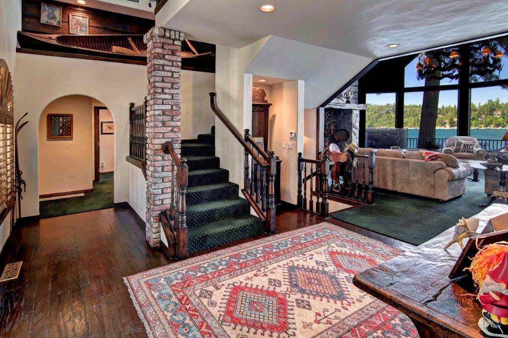 28120  Point Hamiltair Lane