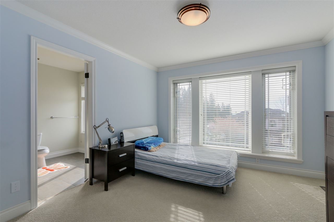 3086 PLATEAU BOULEVARD