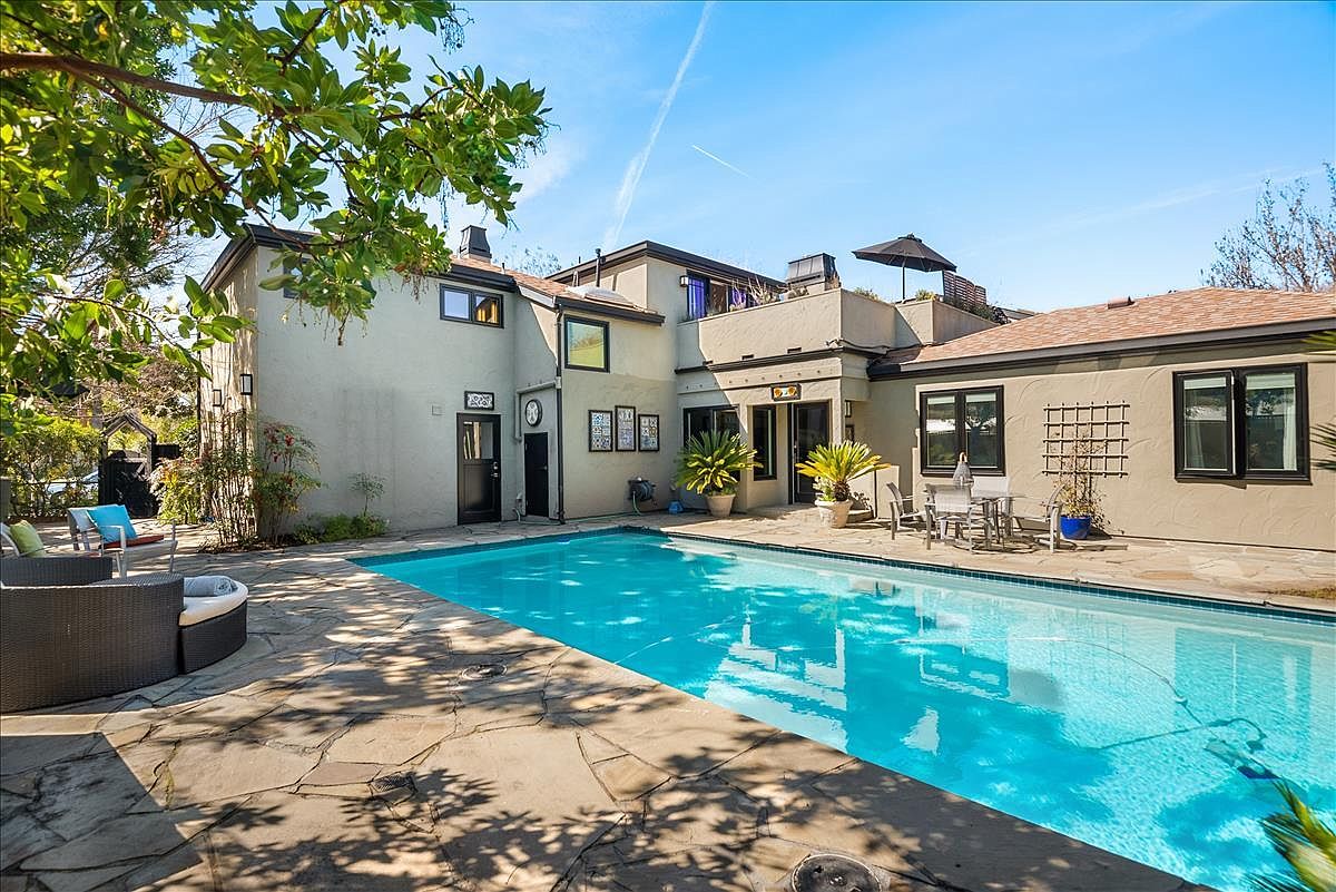 400 Miramonte Ave