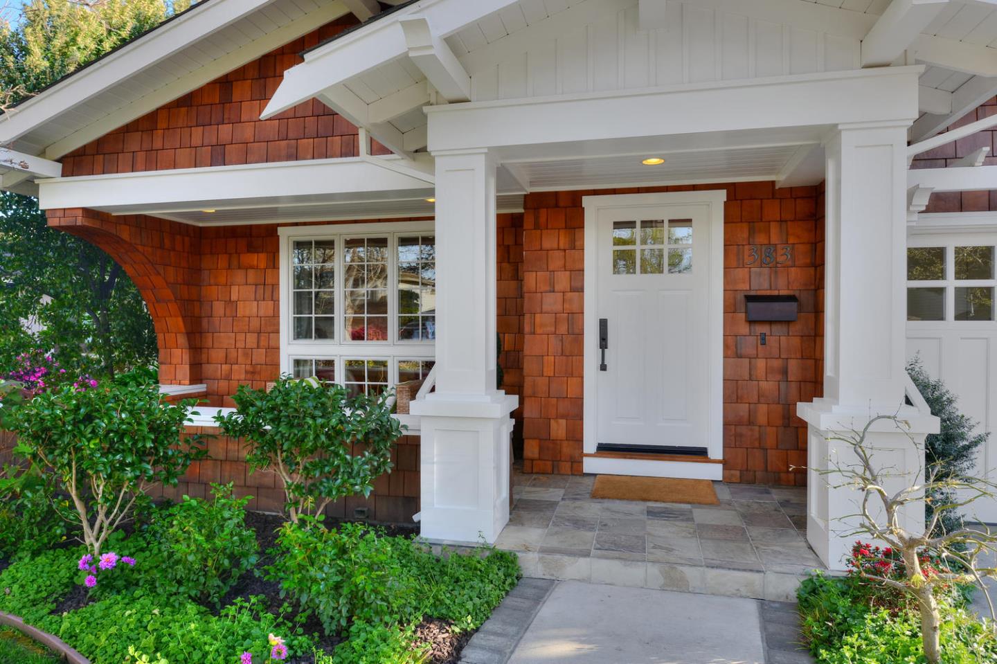 383  Hedge Road