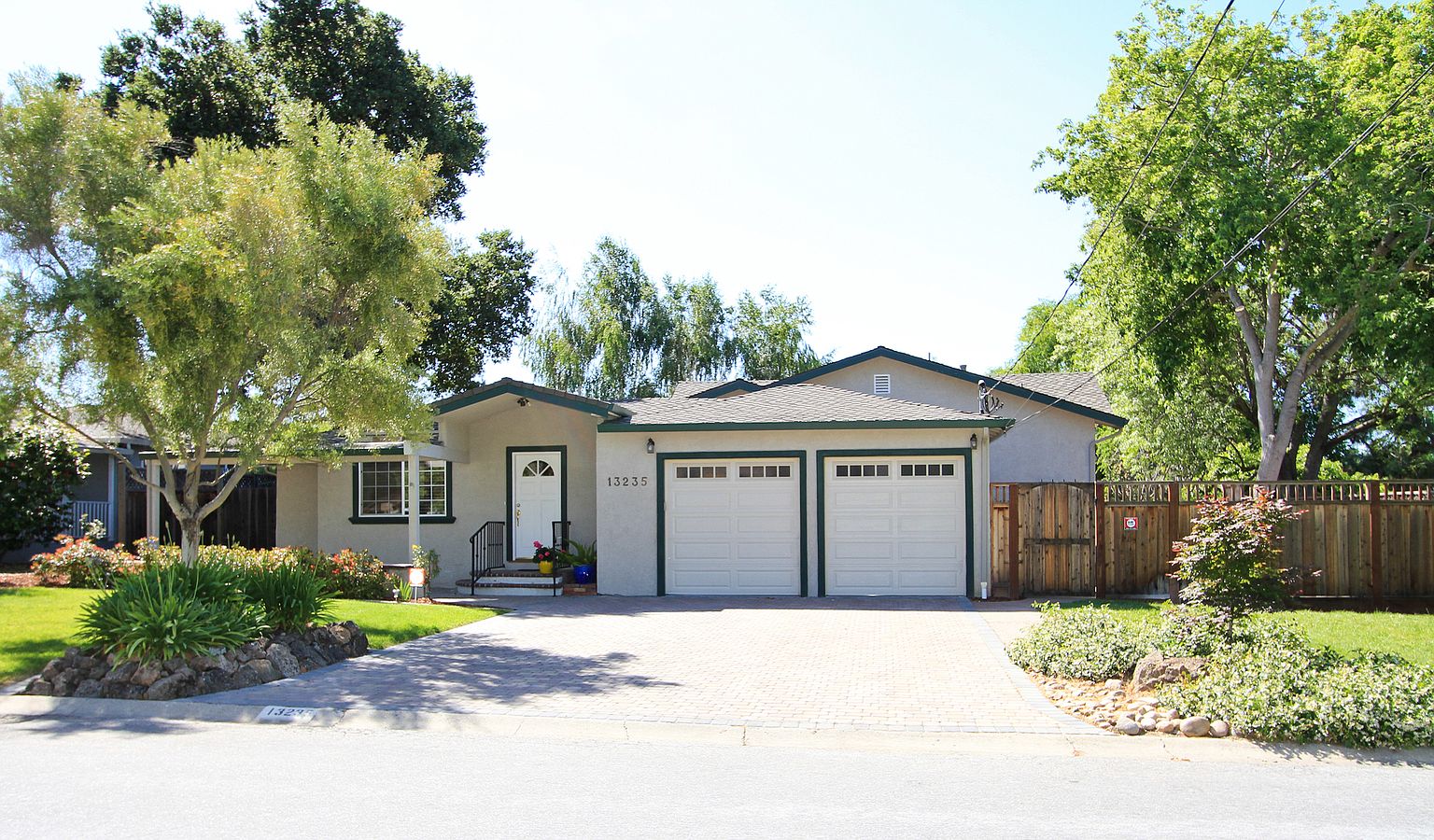 13235 Paseo Presada