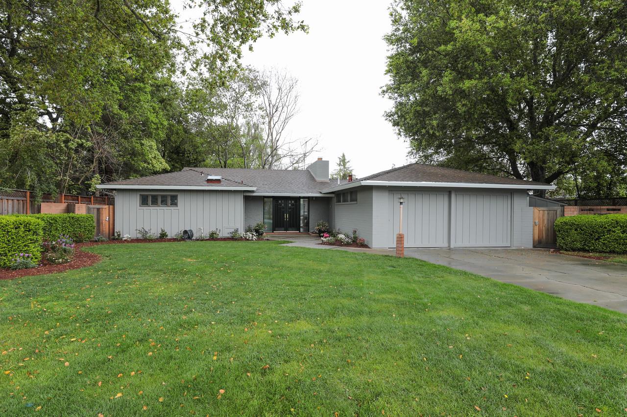 1993  Colleen Drive