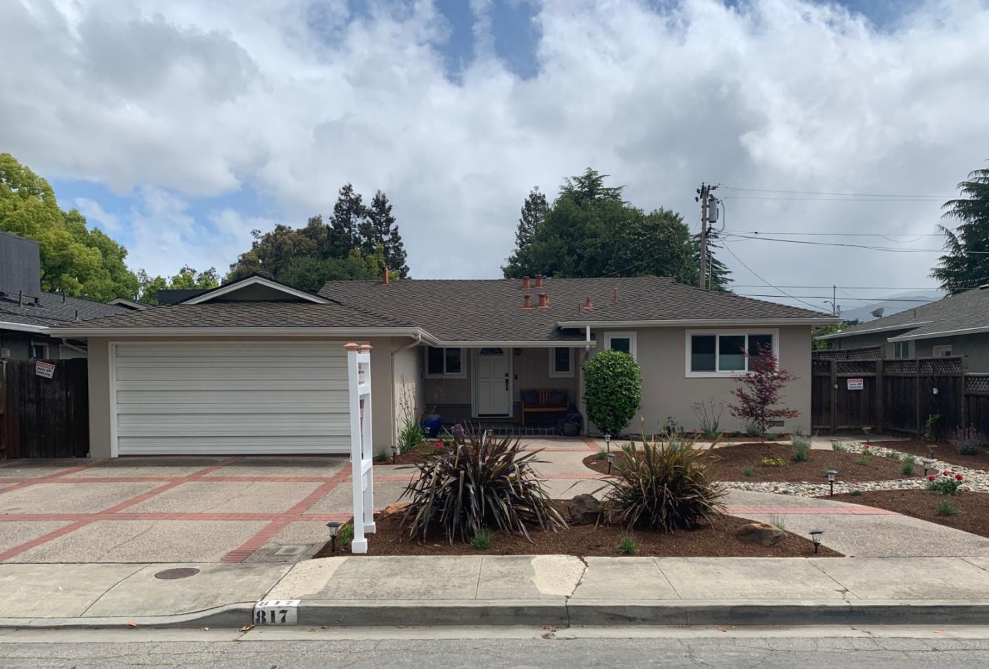 817 Sladky Avenue