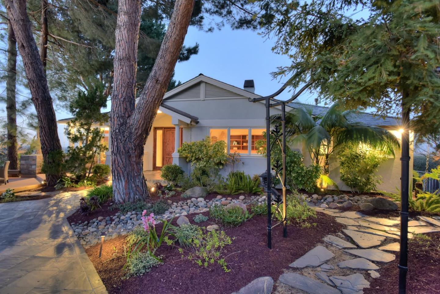 890  Madonna Way