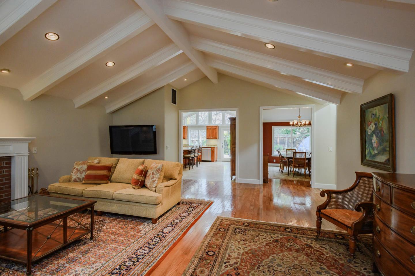 1661  Jolly Court