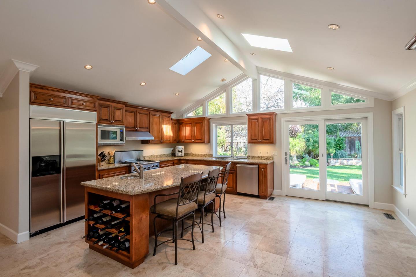 1661  Jolly Court