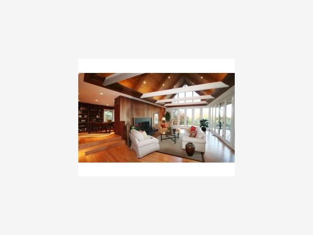 26985 Orchard Hill Lane