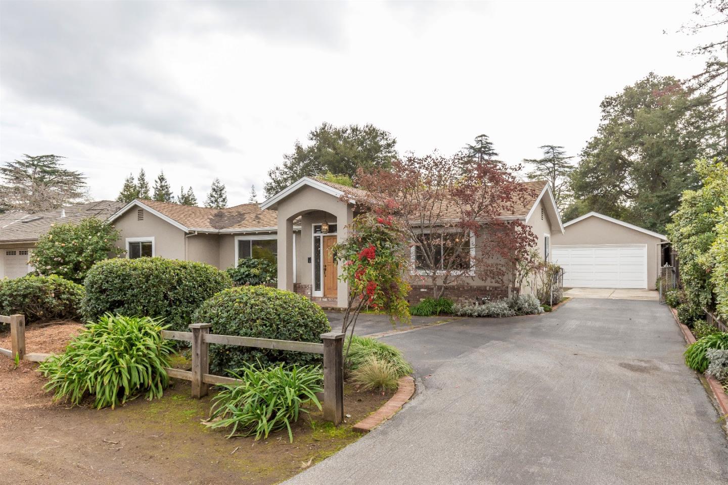 266 Hillview Avenue